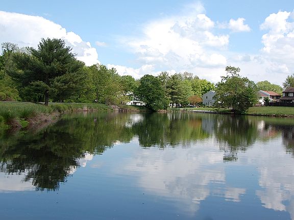 2nd image of 14 Carolina Ct