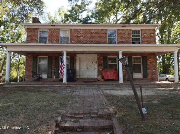 1216 Tate St, Corinth, MS 38834