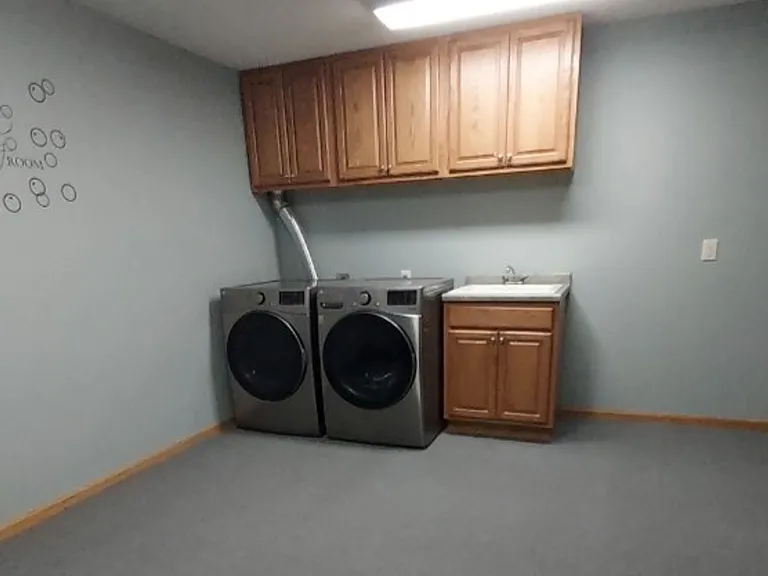 459 Jefferson St — Photo 22
