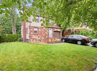 718 Hartwell St, Teaneck, NJ 07666