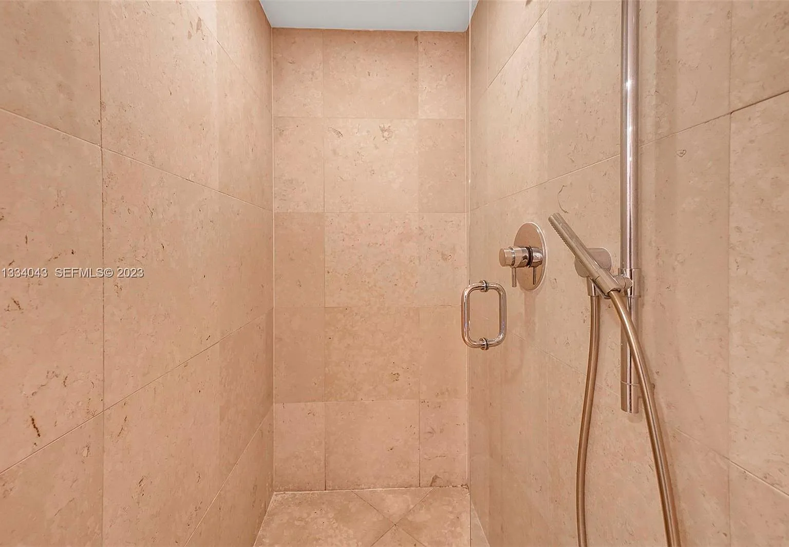 465 Brickell Ave — Photo 4