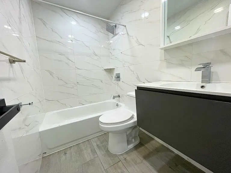 255 Amboy St — Photo 11