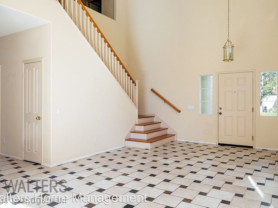 1st image of 3037 Sprucewood Ln