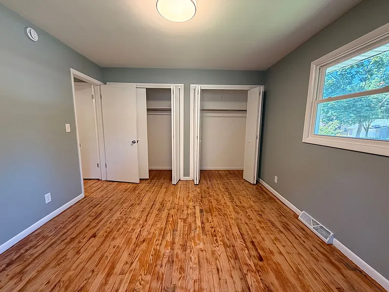 2538 Berwyck Rd SE — Photo 27