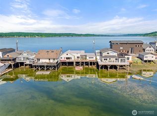 2423 Day Island Blvd W, University Place, WA 98466