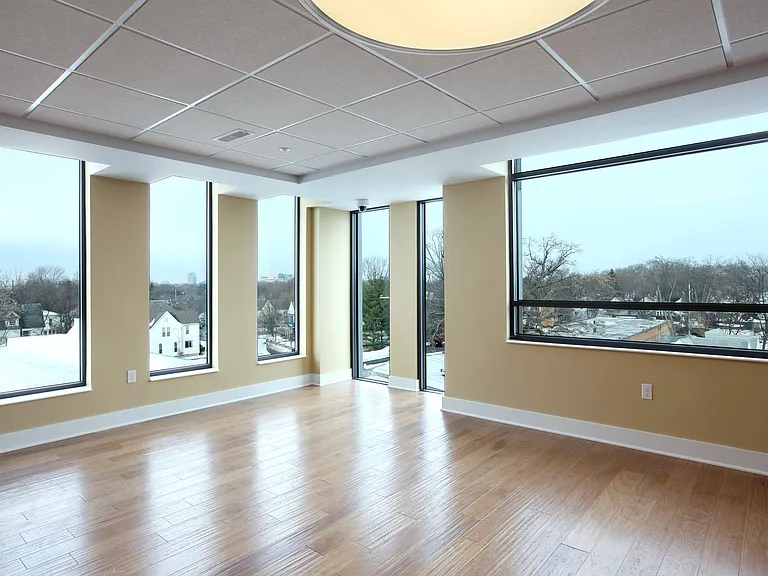 834 Lake Drive Apartments — Photo 14