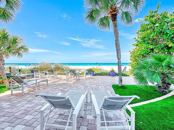 3rd image of 74 Gulf Blvd APT 1B