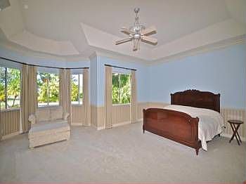 4th image of 2549 Royal Palm Way #(228-33)