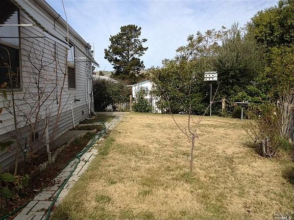 2nd image of 129 Goya Dr