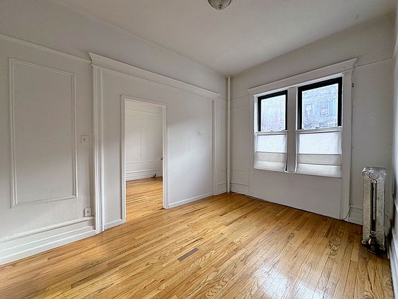 3rd image of 267 Clifton Pl #1F