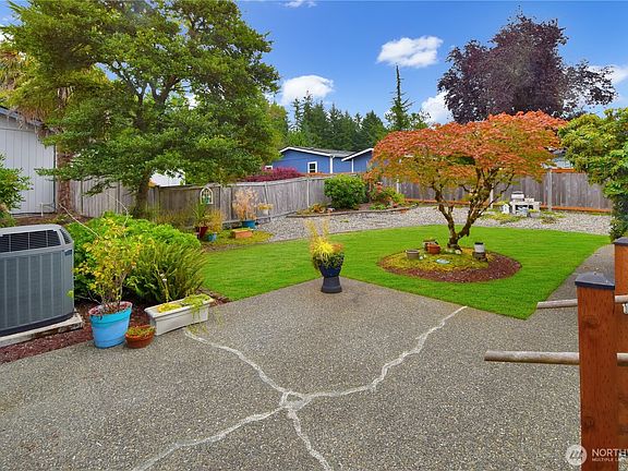 3rd image of 14617 44th Avenue NW #130
