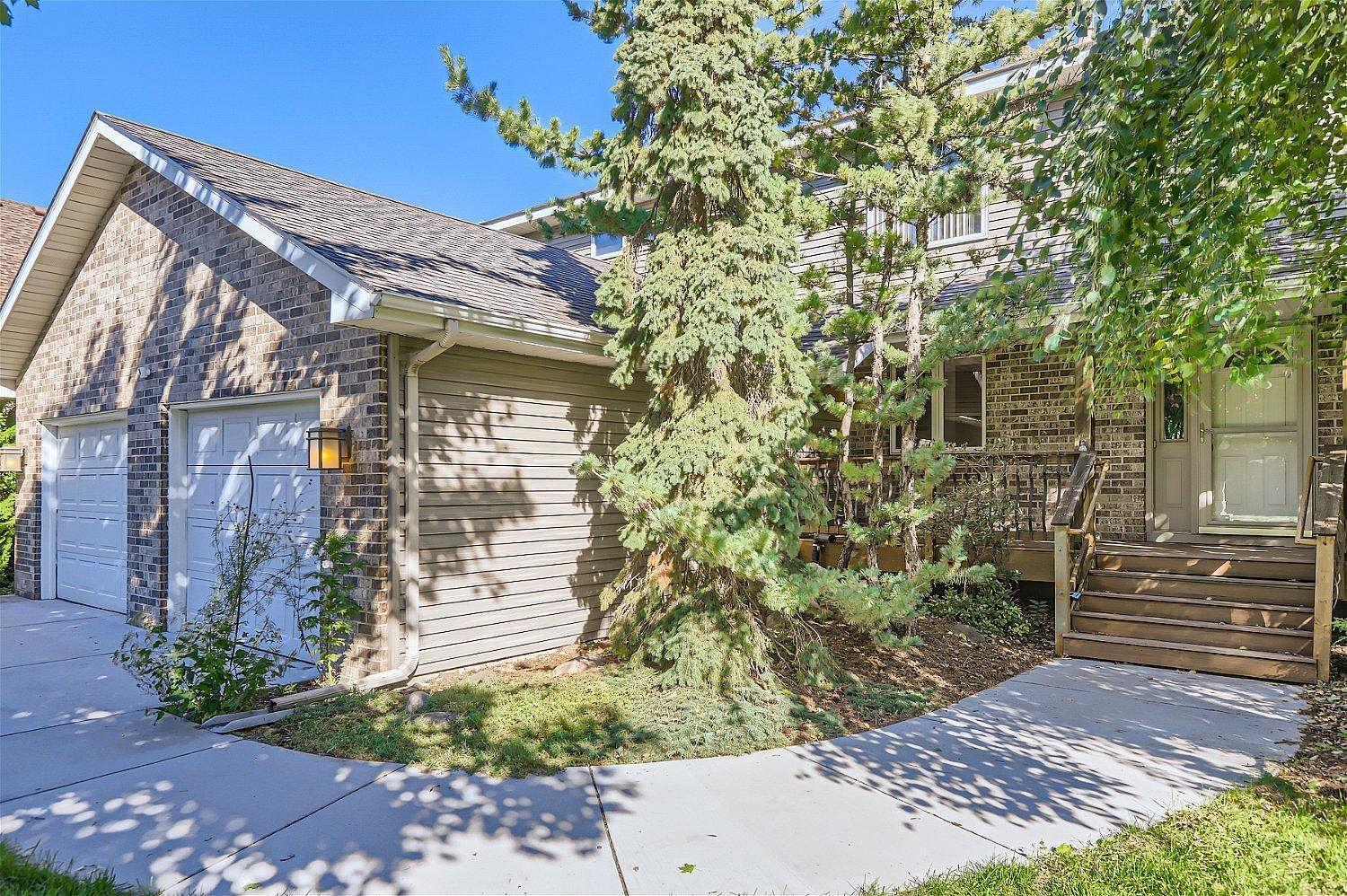 8040 Mississippi Ln N, Brooklyn Park, MN 55444 Zillow