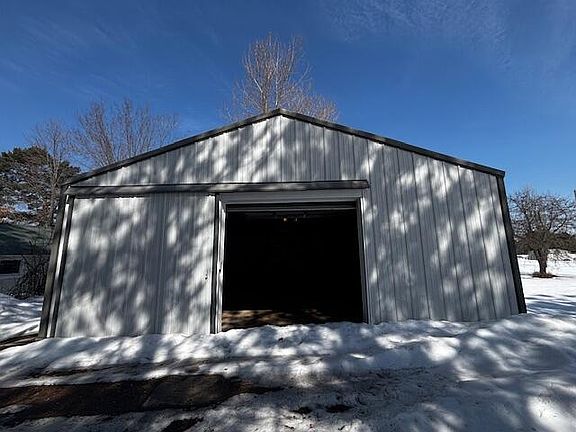 4th image of 3515 Doerr Rd