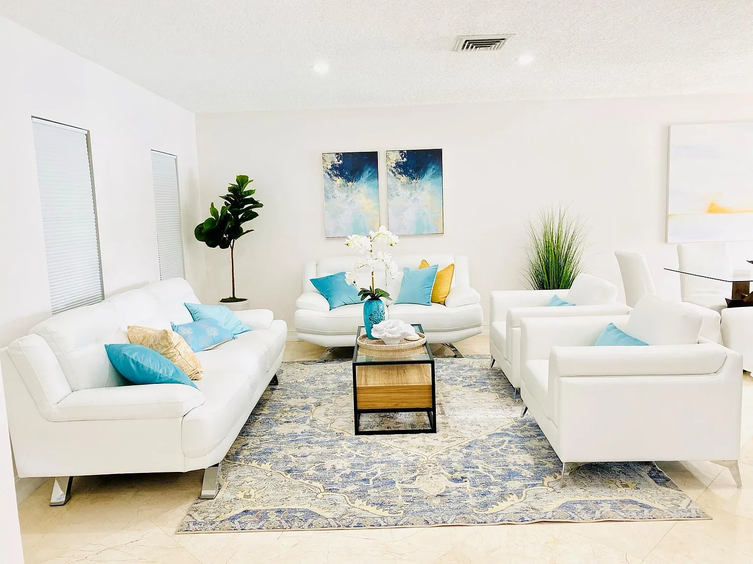 3 bed, 2.0 bath, 1757 sqft, $11,000 — Photo 2