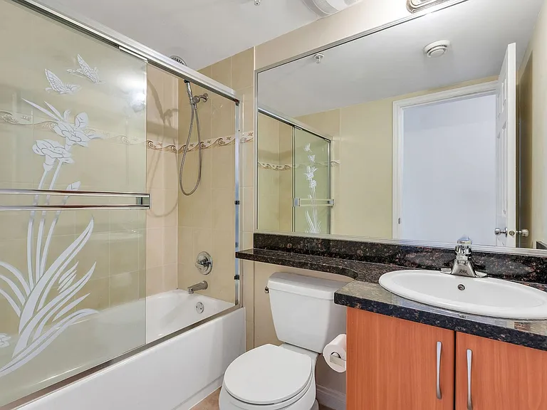 2291 E 12th Ave #BASEMENT — Photo 10