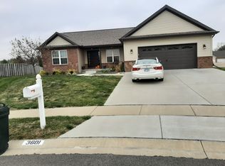 3601 Windshire Dr, Springfield, IL 62704