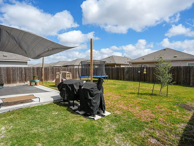 2674 Winterfell St — Photo 28