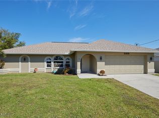 2813 SW 33rd Ter, Cape Coral, FL 33914