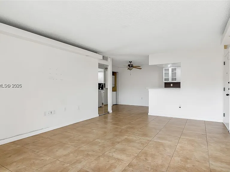 7200 Fairway Dr #H12 — Photo 14