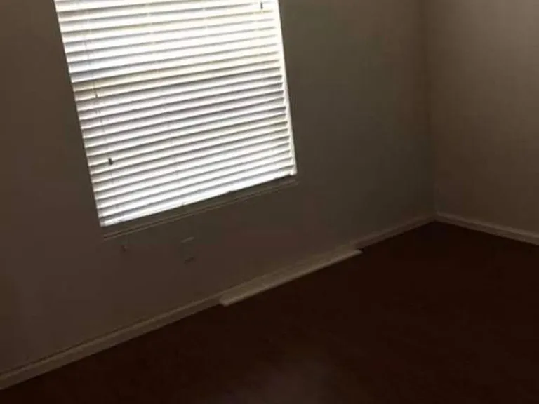4884 Jasper Ct — Photo 4