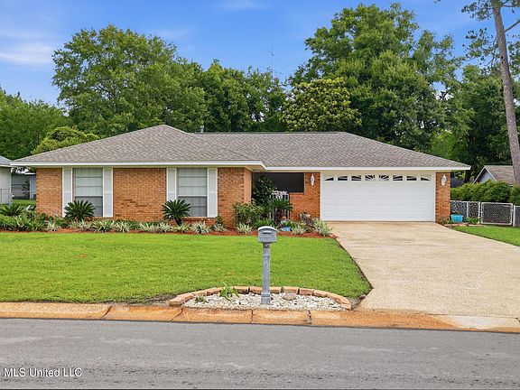 2nd image of 16304 Waycross Dr