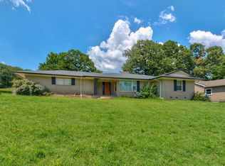 211 E 13th St, Sand Springs, OK 74063