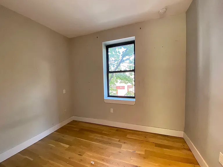 2 N Henry St #2A — Photo 7