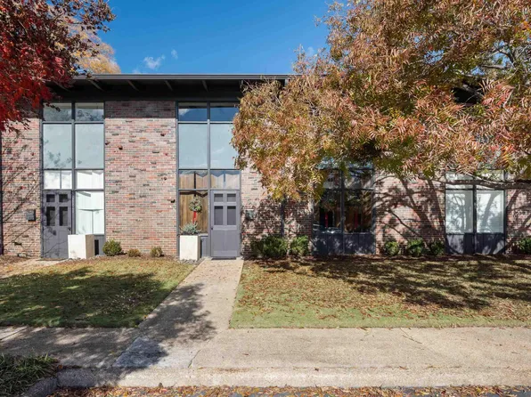 2526 Mountain Brook Cir, Birmingham, AL 35223