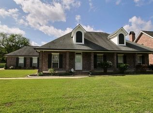 152 S Bayou Estates Dr, Des Allemands, LA 70030