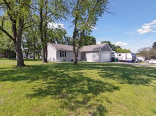 704 Crist Rd, Beloit, WI 53511