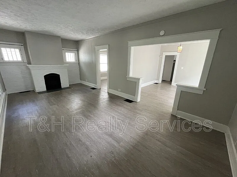 2 bed, 1.5 bath, 1152 sqft, $1,450 — Photo 4