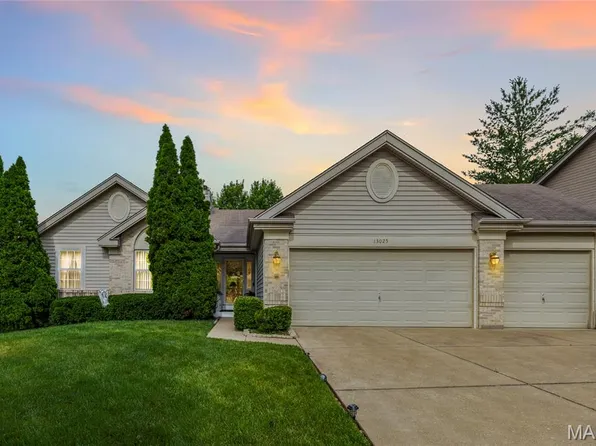 13025 Kinsley Heights Dr, Florissant, MO 63033