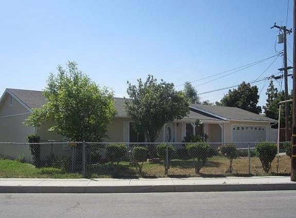 3rd image of 4977 Fairway Blvd