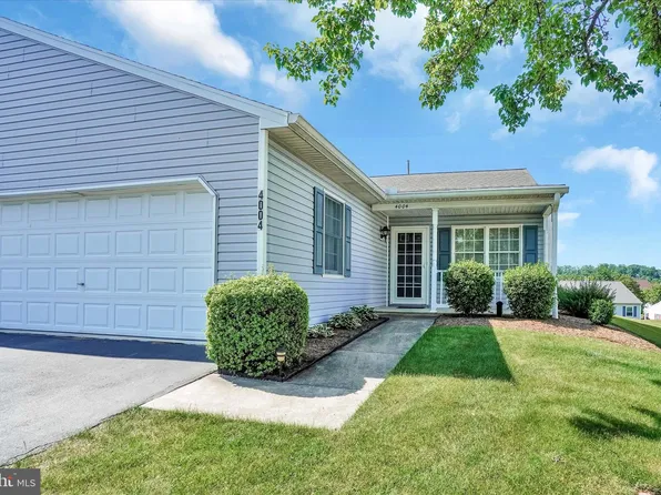 4004 Woodspring Ln, York, PA 17402