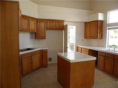 5th image of 4918 Alameda Dr