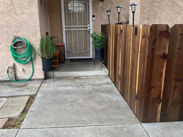 33 Deer St UNIT 7, Salinas, CA 93906