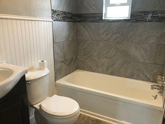 4th image of 4063 Cabinet St Floor 2