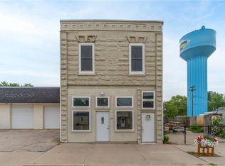 123 Center Ave N, Mitchellville, IA 50169