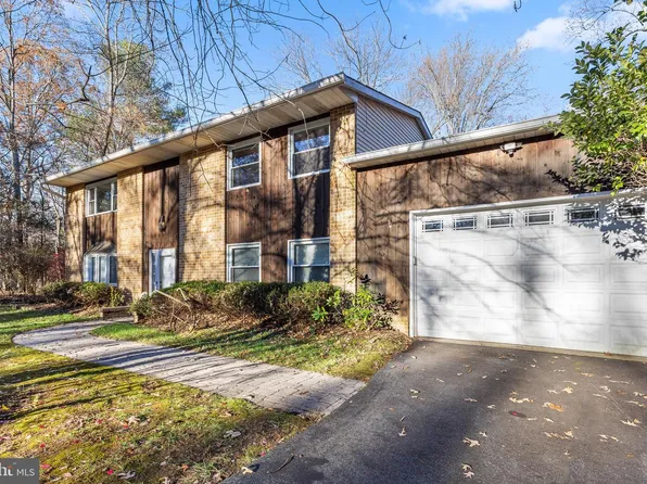 724 Doages Dr, Millersville, MD 21108