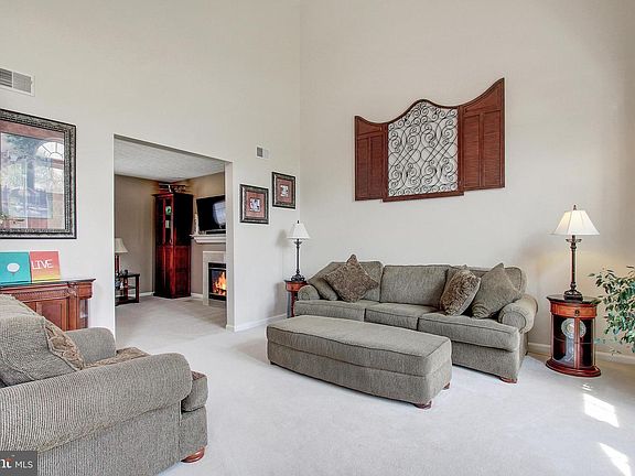 4th image of 110 Hibiscus Ct