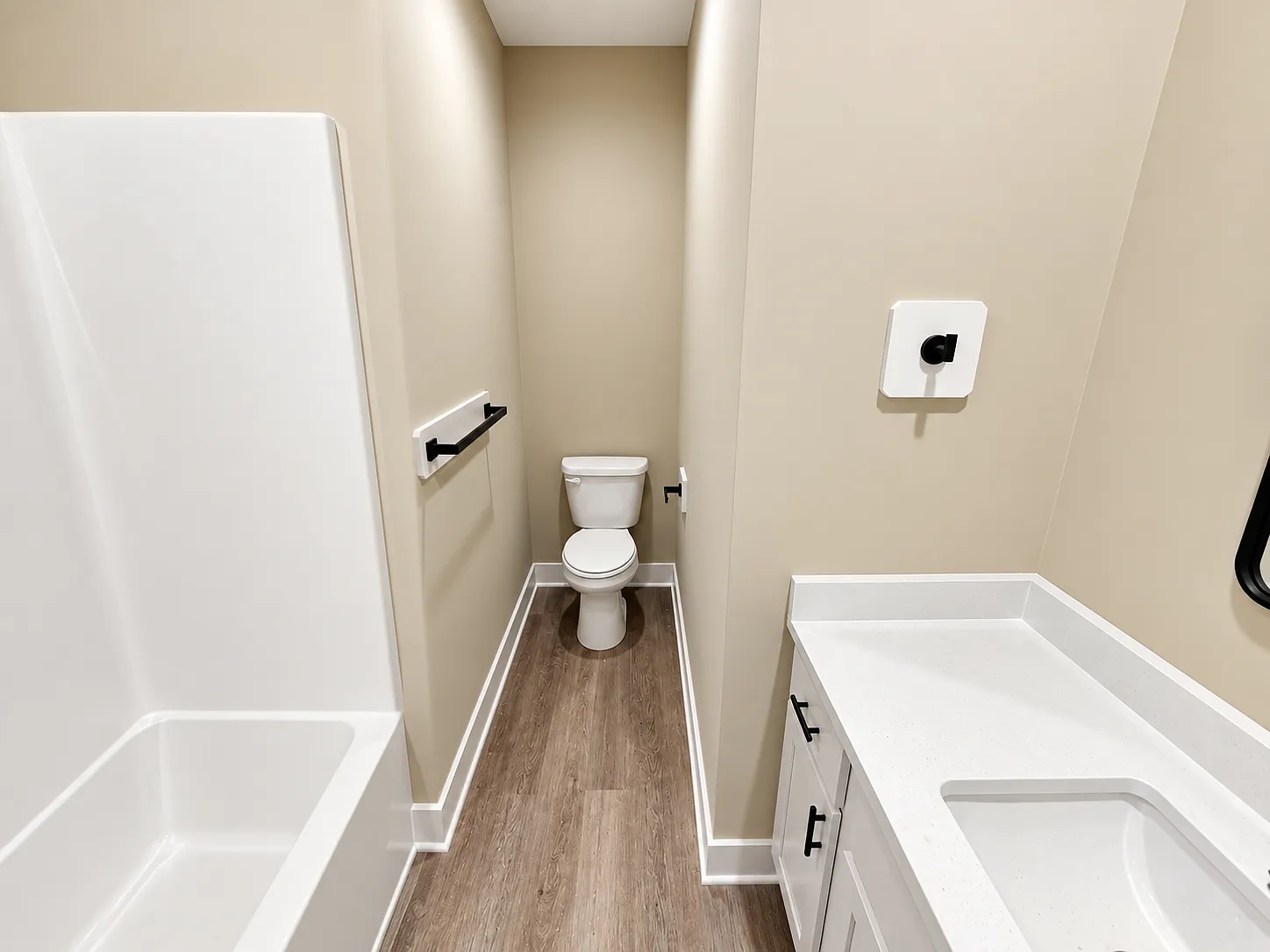 3 bed, 1200 sqft, $1,425 — Photo 4