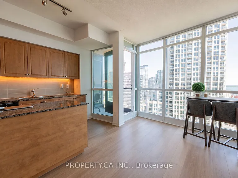 215 Fort York Blvd #2203 — Photo 7
