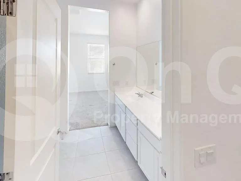 36400 W Mediterranean Way — Photo 14
