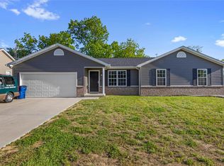 425 Fredricksburg Way, Wright City, MO 63390