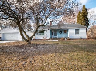 1039 Maycroft Rd, Lansing, MI 48917