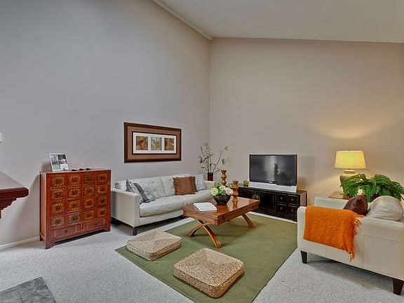 5th image of 22670 Silver Oak Ln