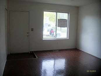 2nd image of 7511 Hudson Ave