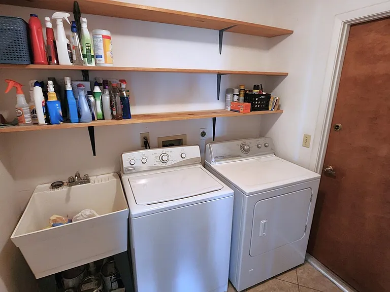 1244 Lakeview Dr — Photo 18