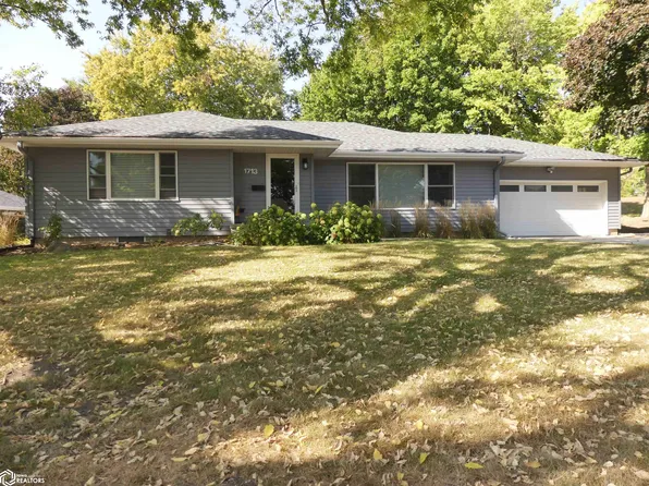 1713 Terrace Dr, Carroll, IA 51401