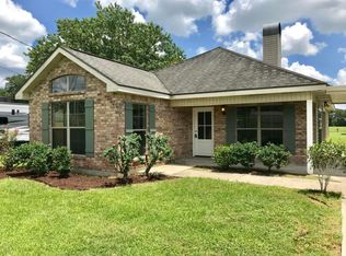 1526 Saint Charles St, Breaux Bridge, LA 70517